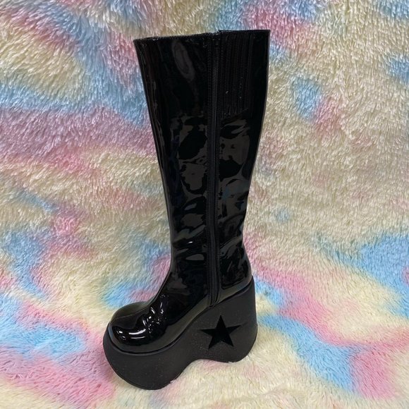 Demonia Dynamite 218 Black Glitter Knee High Platform Boots with Stars - Picture 8 of 9